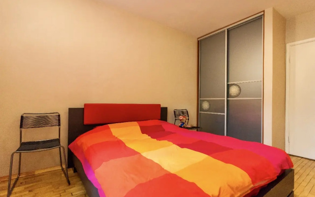 Квартира Светлая 2-Комнатная. Скандинавский Уют. 30 мин до Центра/Аэропорта. Метро и Быстрый Wi-Fi