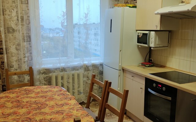 Two-room apartment on Olimpiyskaya 89 4th floor