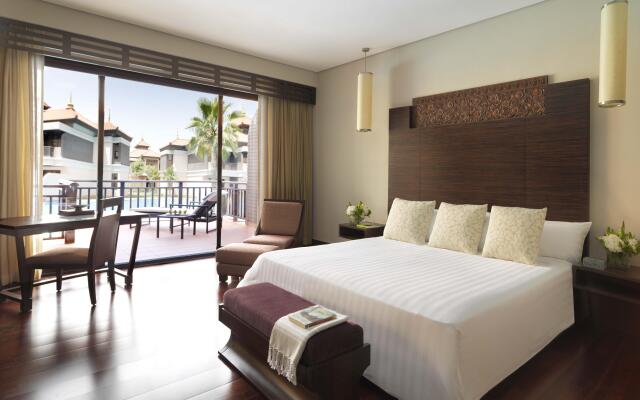 Курортный отель Anantara The Palm Dubai Resort