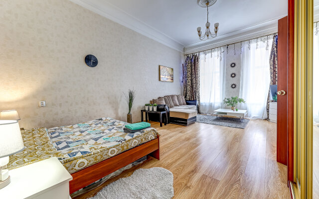 Naberezhnaya Kanala Griboyedova 35 Apartments