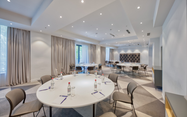 Holiday Inn Express - Yerevan by IHG