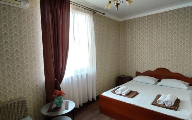 Milana Guest House
