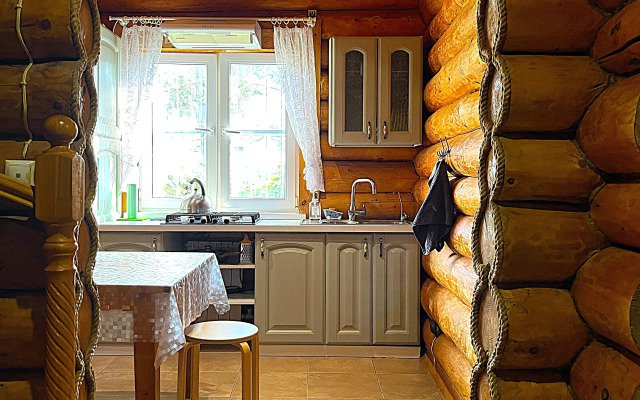 Pod Klych na Kompanyu do 14 chelovek Guest House