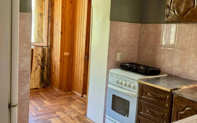 Flat Trekhkomnatnaya Kvartira U Morya
