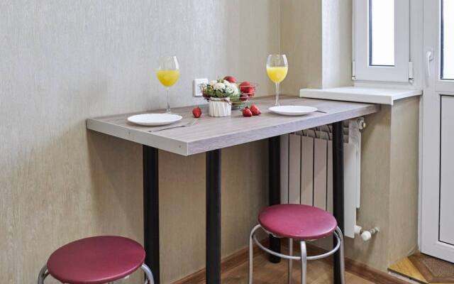 Uyutnaya Odnokomnatnaya Vozle Dona Flat
