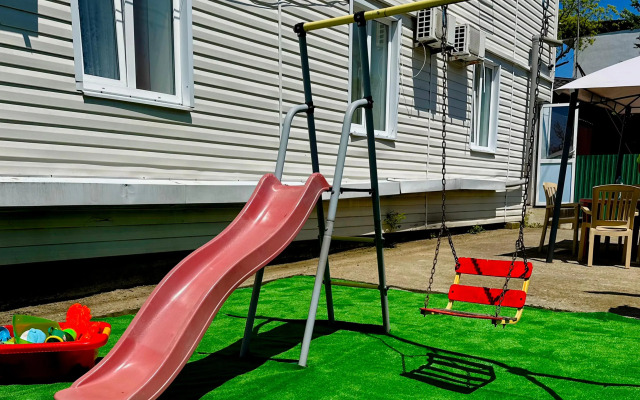 Korol Lev Guest House