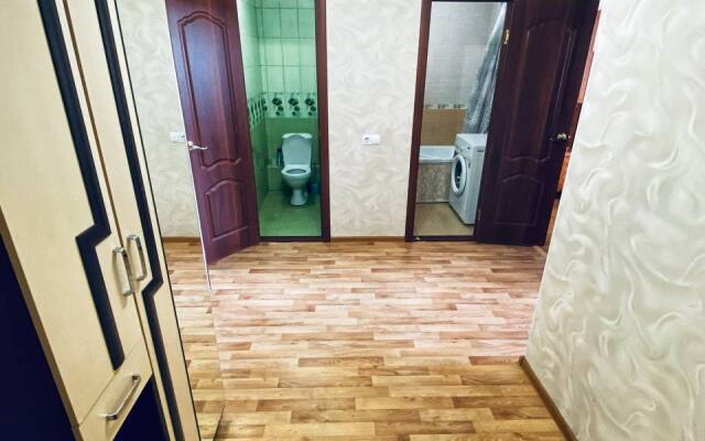 Ryadom S Trassoy V Pos Stroitel Flat