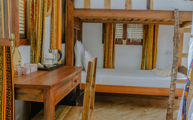 Shoki Shoki House Stone Town Hotel