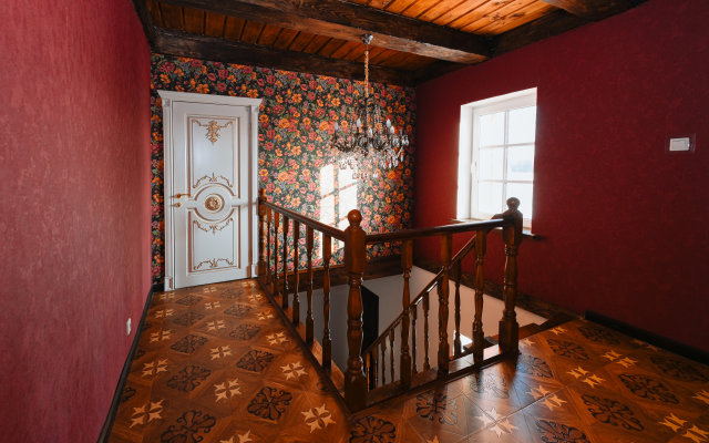 Zamok v Lesu Pushkinskiye Gory Guest house