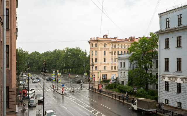 Апартаменты LetYourFlat Lord