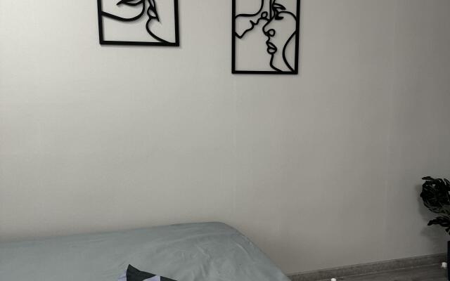 Studiya 5 Flat