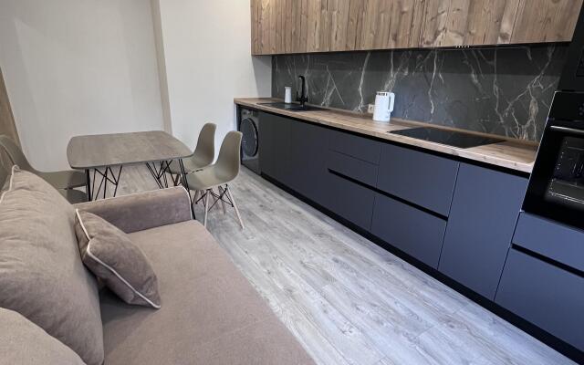 Krasivaya I Uyutnaya V Tsentre Gorod Flat