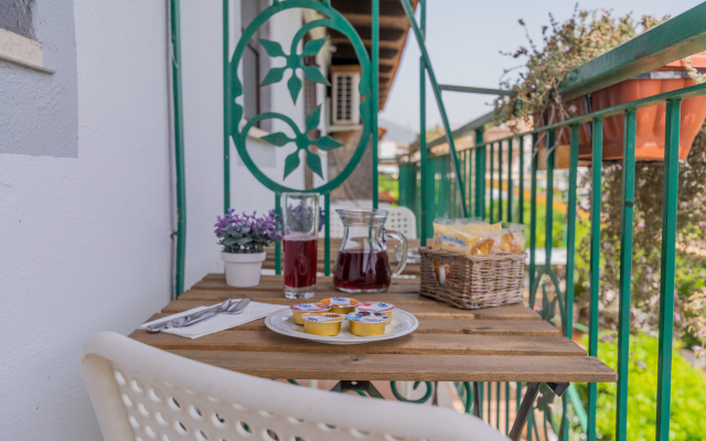 Villa Rocla Guest House