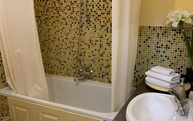 Studiya V Novom Zhilom Komplekse Flat