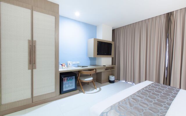 Отель ZEN Premium Marlin Plaza Patong