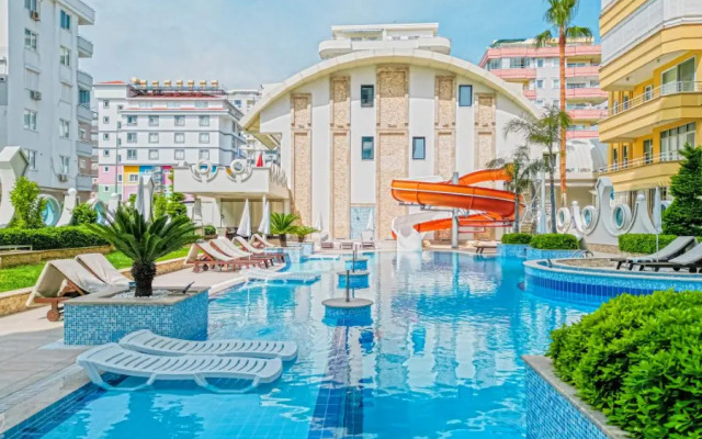 Na Pervoy Linii Morya Yekta Queen Apartments