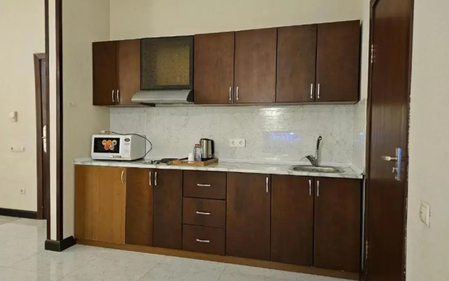 Crown Suites