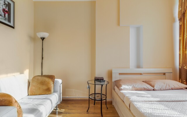 Prim Rooms Avrora in the city center