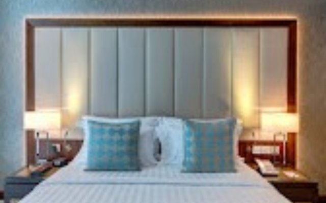 Royal Continental Suites Business Bay