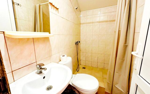 Izumrud Khaus Guest house