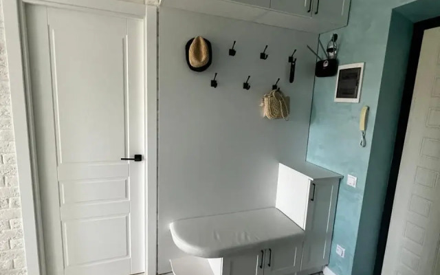 Vmestitelnaya Dvukhkomnatnaya S Vidom Na More Flat