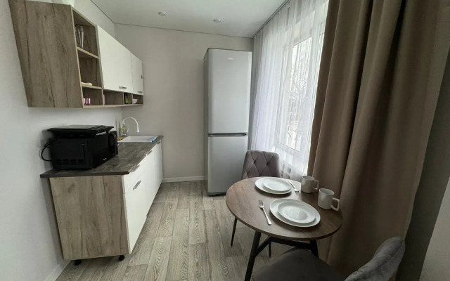 Tryokhkomnatnaya Flat