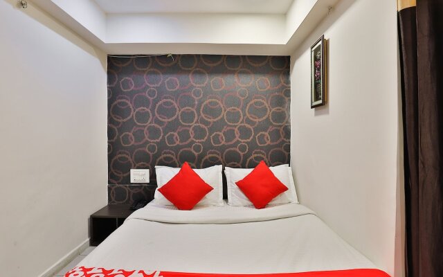 Hotel Blue Moon