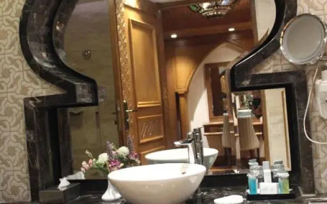 Helnan Landmark Hotel