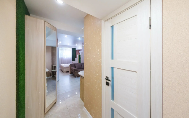 Na Tsvetochnoy Apartments