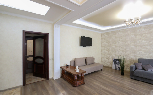 Apartamenty Zasmin s detskoj krovatkoj na 2 Zarecnoj 7a