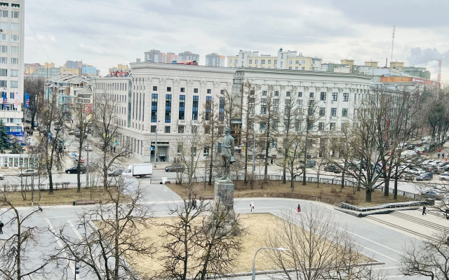 Квартира на площади Горького 4
