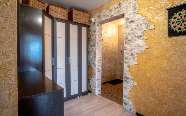 Квартира большая двухкомнатная в отличном районе