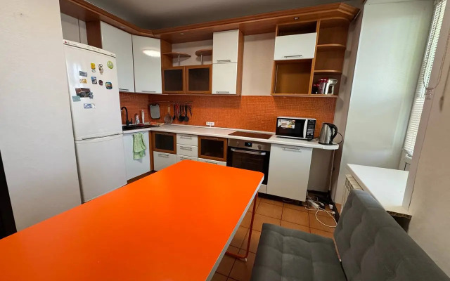 Uyutnye 1-Komnatnye PryamoNnaprotiv TRC Rivera  Apartaments
