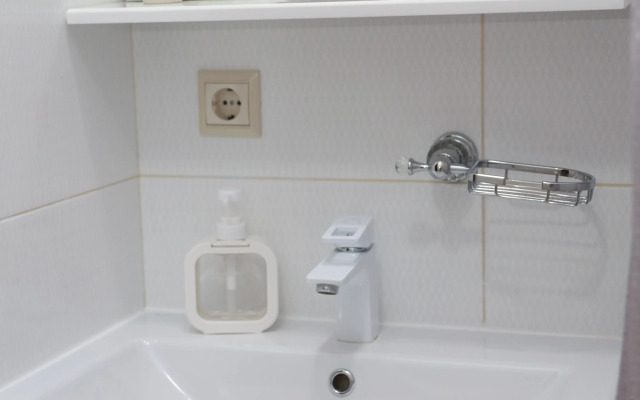 Kavkazskaya 18 Flat