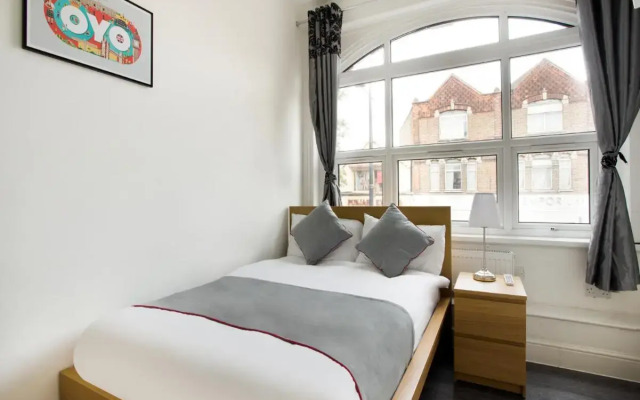 Broadway Inn Hotel