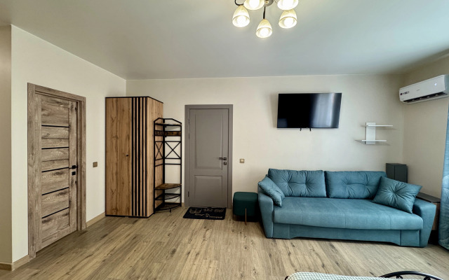 Semenovskaya Flat