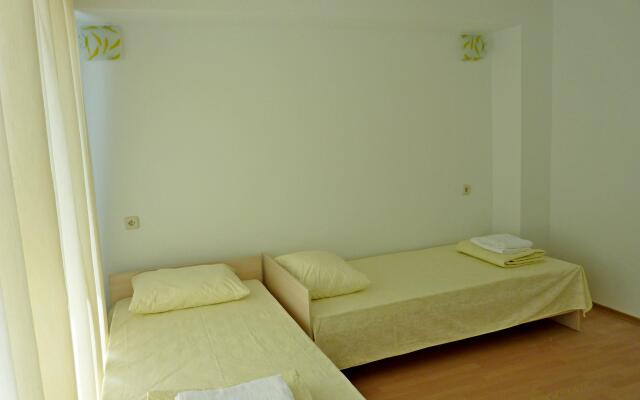 Liliya Guest House