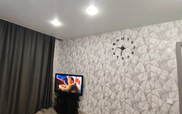 Prostornaya Svetlaya Uyutnaya Raspolozhena V Razvitom Rayone Goroda Flat