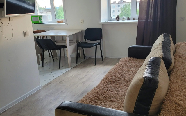 Uyutnaya Studiya V Tihom Rayone Flat