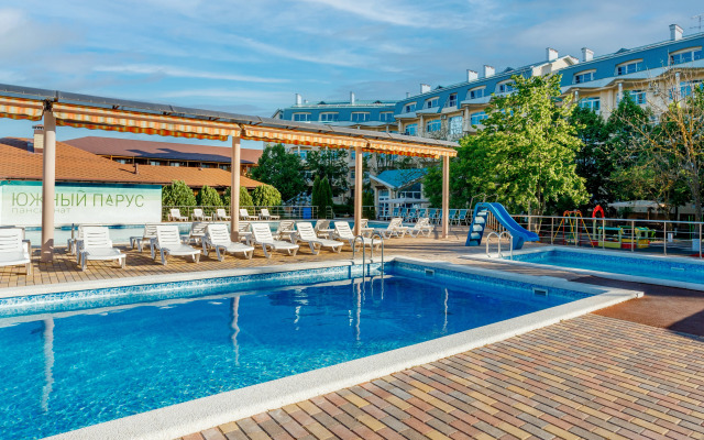 Yuzhnyij Parus Resort Hotel