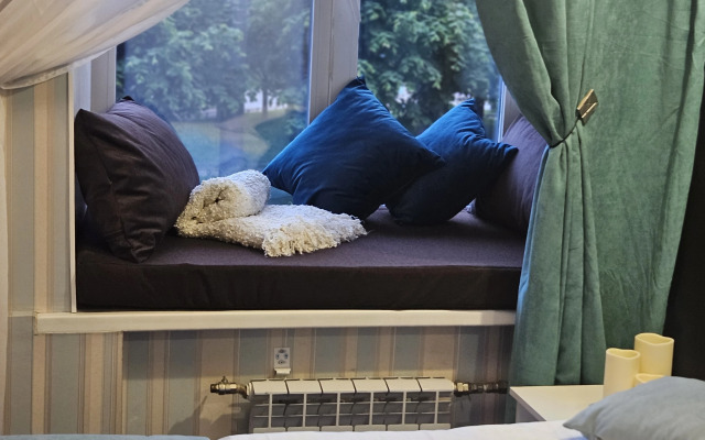 Апартаменты с видом на Александровский сад