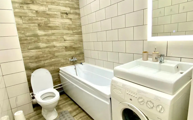 Апартаменты с балконом у Аэропорта