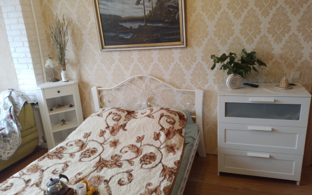 Na Naberezhnoy V Istoricheskom Tsentre Flat