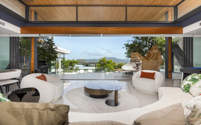 Zavaya 360 View Luxury Retreat with Pool Villa