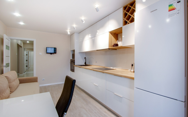 Апартаменты Трёхкомнатные в центре города по Ленинградской 2