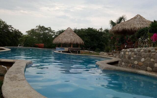 Jardines del Paraiso Hotel