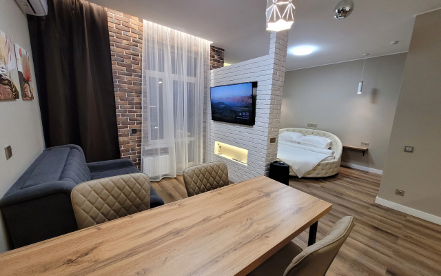 Spa Loft s Saunoy i Dzhakuzi v ZHK Metropolis Flat
