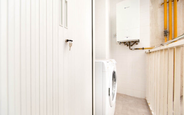 Апартаменты Golden Central Muntaner Stay Barcelona