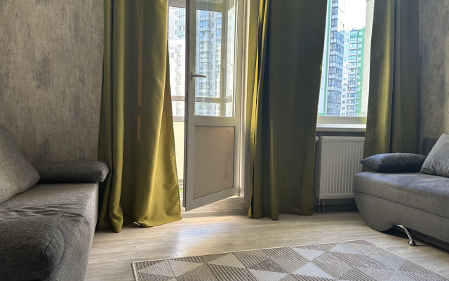 Na ulitse Sovremennikov 1 Flat