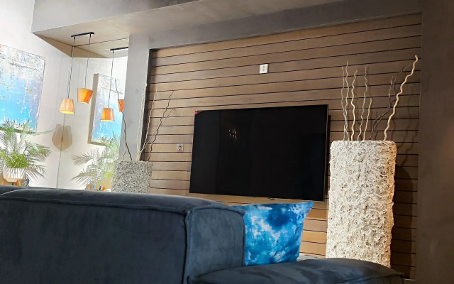 Квартира Огромная в Самом Центре Москвы